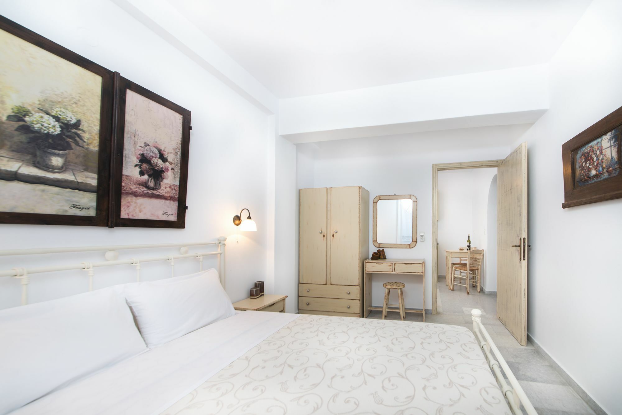 Fragias Studios & Apartments Naxos City Bagian luar foto